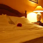 Boutique By 3*