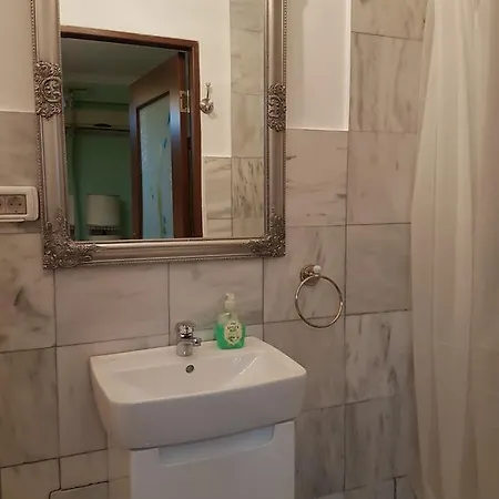 Boutique By 布加勒斯特