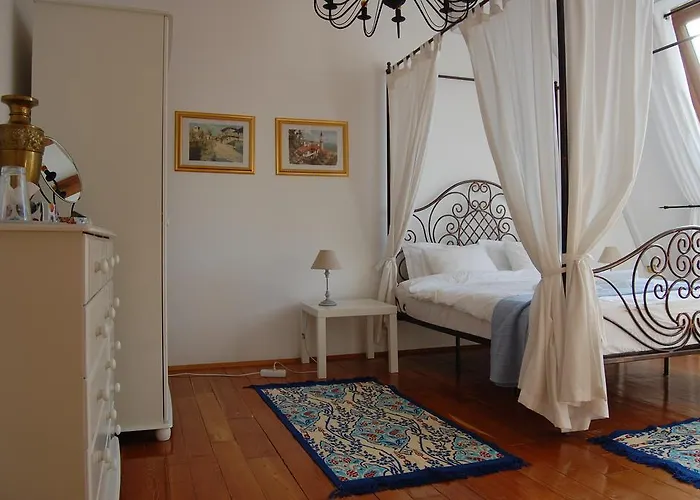 Boutique By Βουκουρέστι