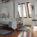 Boutique By 3* Bucarest